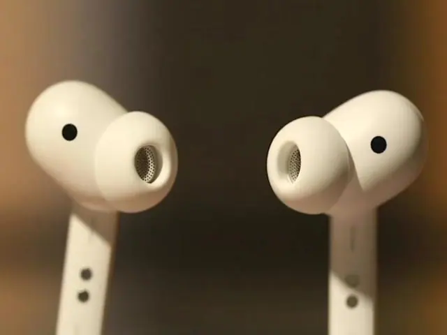 rubl5lt8 oppo enco w51 640x480 12 September 