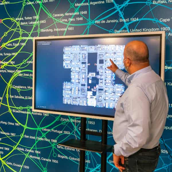 The digital twin display