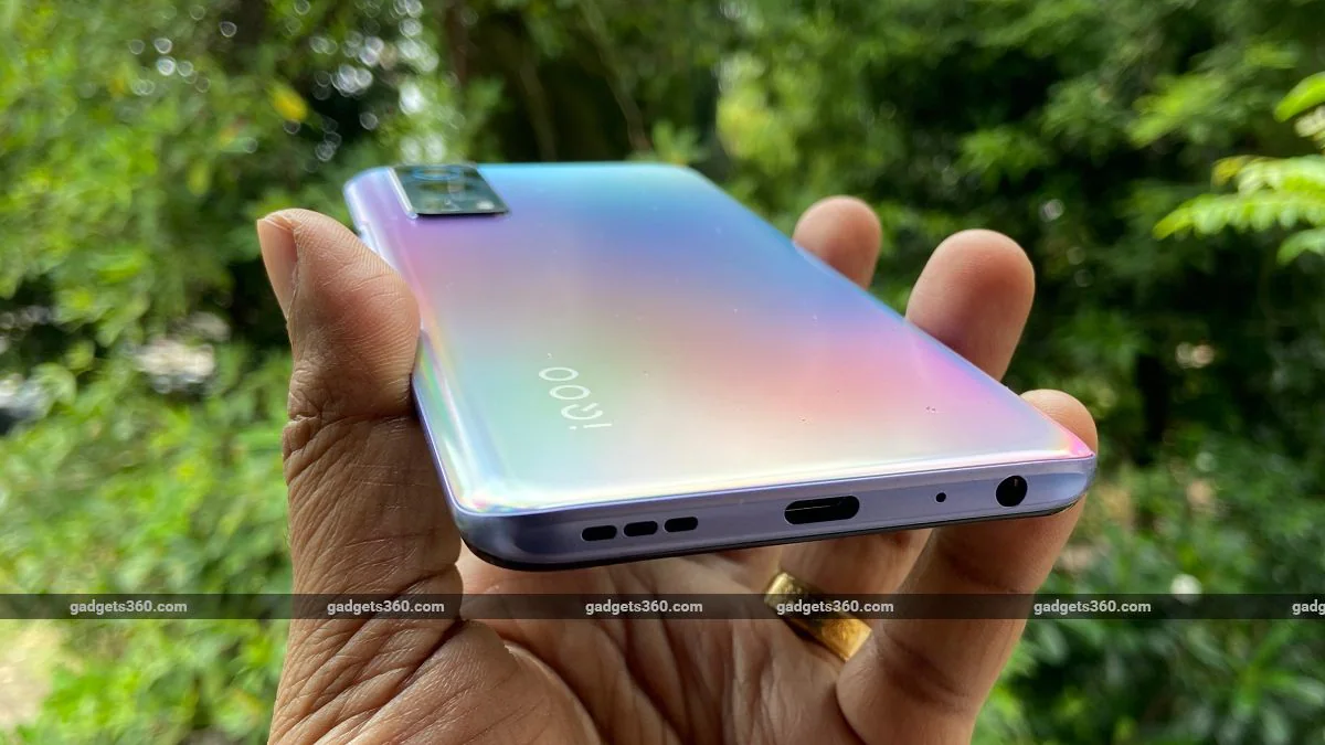 iQoo Z3 bottom charging battery ndtv iQooZ3  iQoo