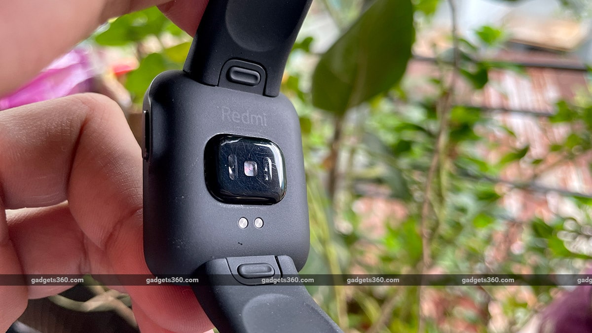 redmi watch heartratesensors gadgets360 Xiaomi Redmi Watch Review