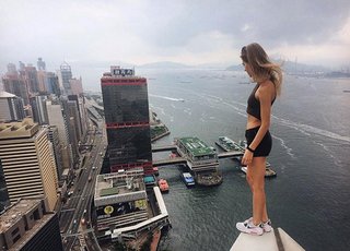 The Worst Selfies Of All Time image 7